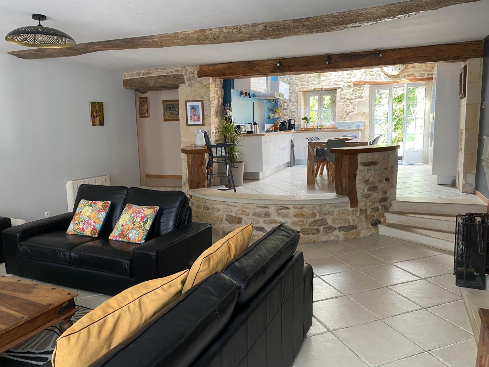 Les 5 Timbres Villa Montpellier-de-Médillan Exteriör bild